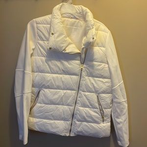 New old navy white jacket size Medium